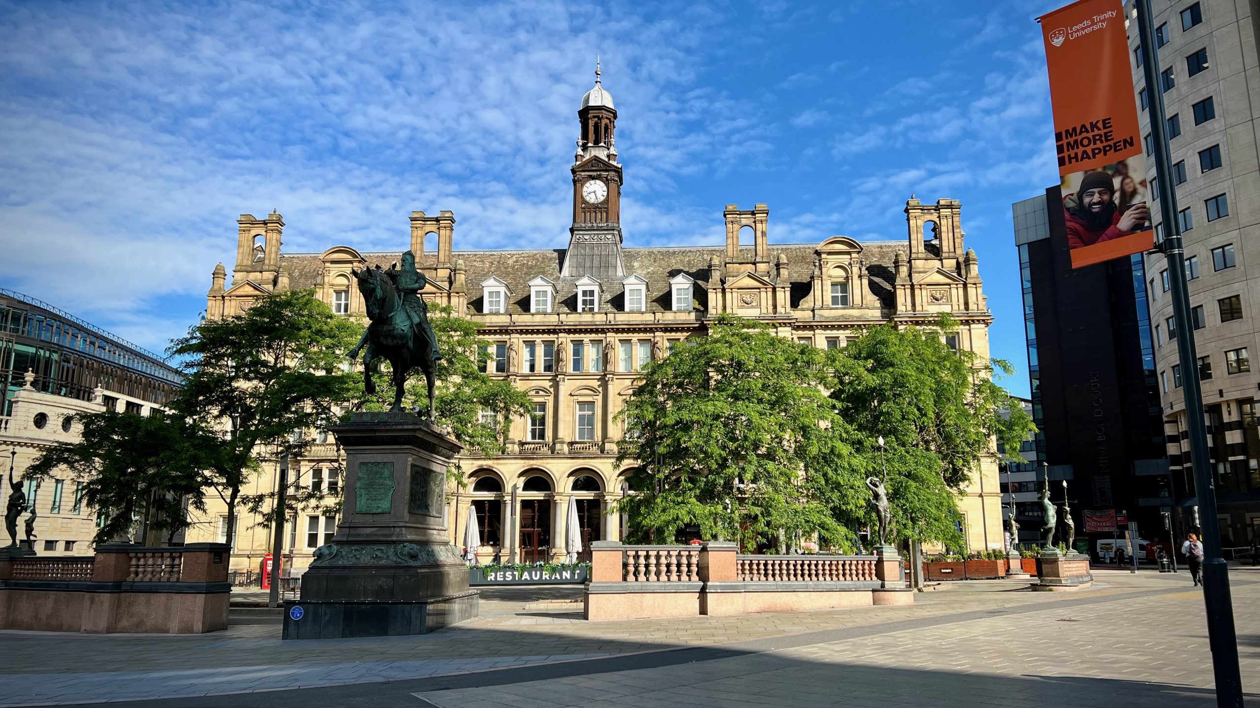 Leeds, West Yorkshire – Culture, Shopping & City Attractions Guide