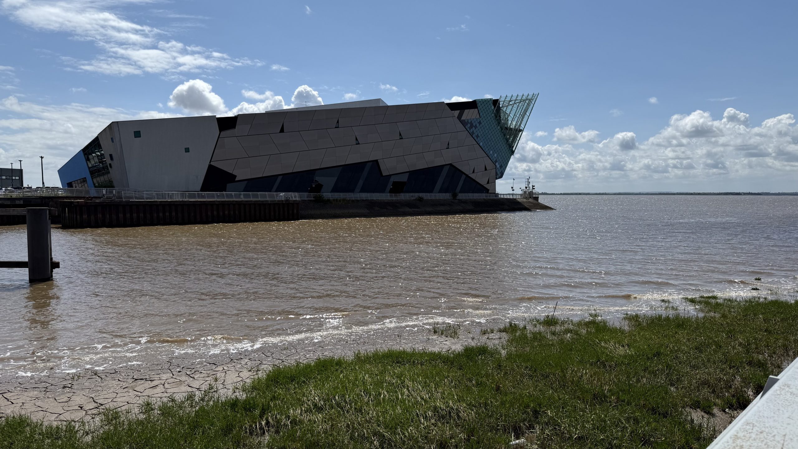 Kingston Upon Hull Travel Guide – Top Attractions, Culture & Things to Do